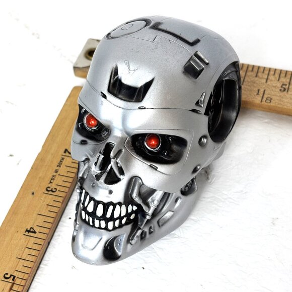 Terminator Style Small Silver Skull Figurine 4.5” x 4” x 4” - Picture 8 of 9